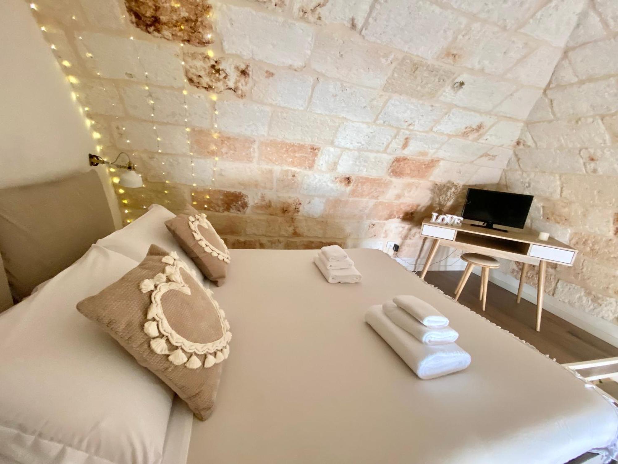 Stella Marina Luxury Bed & Breakfast โปลีญาโนอามาเร ภายนอก รูปภาพ