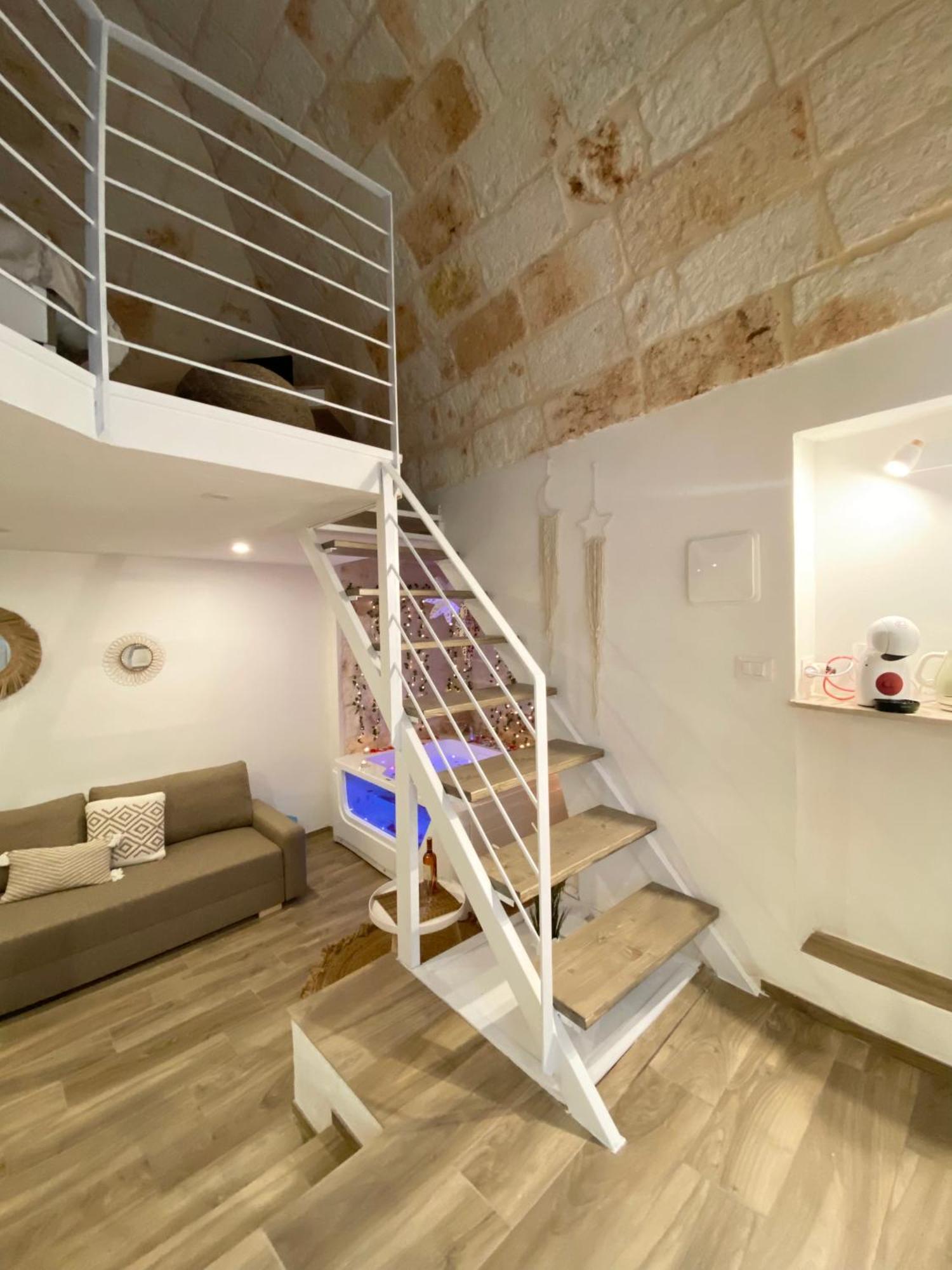 Stella Marina Luxury Bed & Breakfast โปลีญาโนอามาเร ภายนอก รูปภาพ